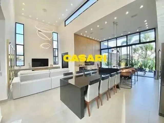 Imagem 7: Casa Mobiliada com 3 Dormitórios e Piscina À Venda no Ninho Verde Tatuí/Sp