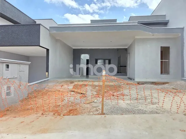 Imagem: A casa em condomínio possui 3 Dormitórios, 1 Suíte, 3
