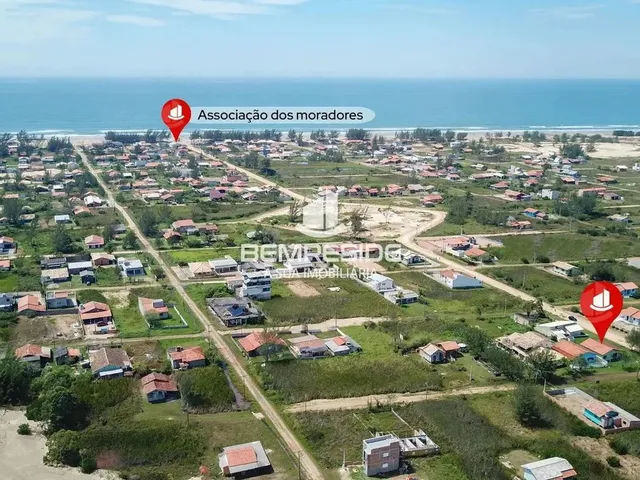 Imagem: Casa de Esquina com Escritura na Praia de