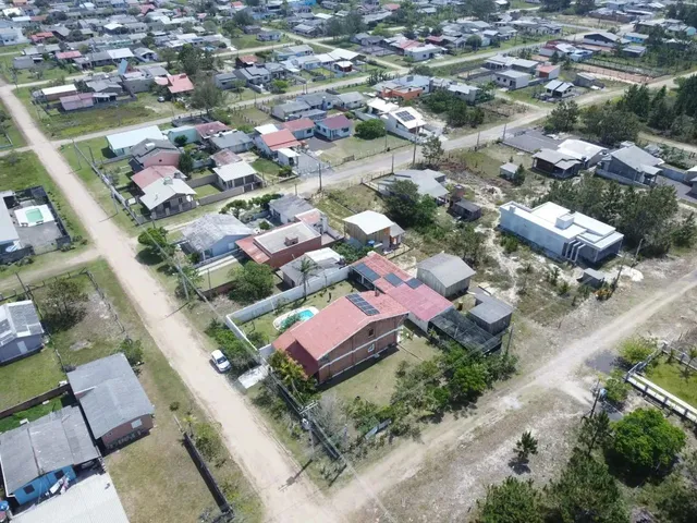 Imagem 3: Casa Estilo Colonial com 2 Pav. em Xangri-La dos Mares a 280Mt do Mar