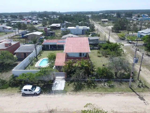 Imagem 12: Casa Estilo Colonial com 2 Pav. em Xangri-La dos Mares a 280Mt do Mar