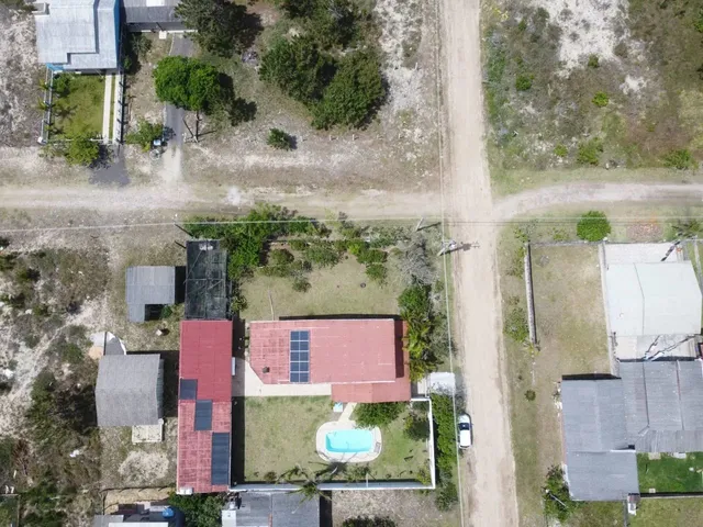 Imagem 5: Casa Estilo Colonial com 2 Pav. em Xangri-La dos Mares a 280Mt do Mar