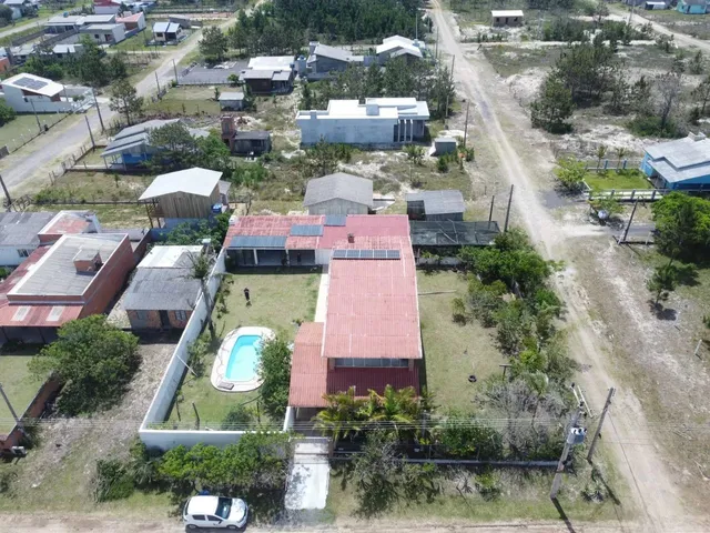 Imagem 9: Casa Estilo Colonial com 2 Pav. em Xangri-La dos Mares a 280Mt do Mar