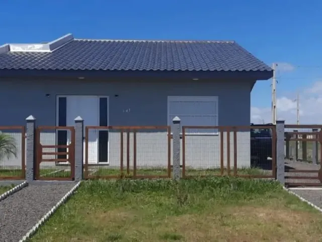 Imagem: Casa de Esquina a 200 M da Praia Areias