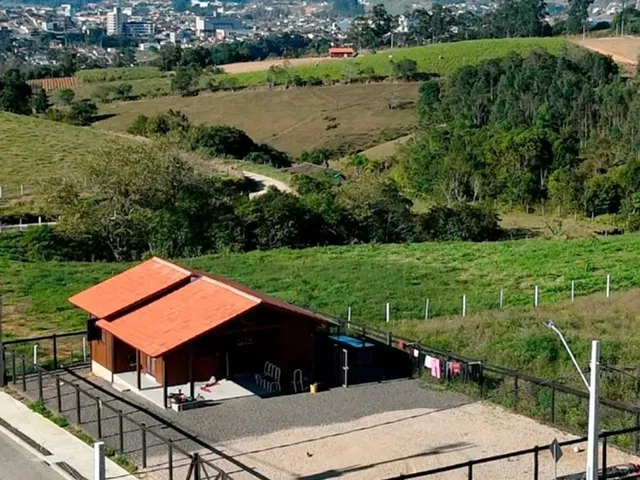 Imagem: Casa Nova em Lote Amplo - Braço do Norte