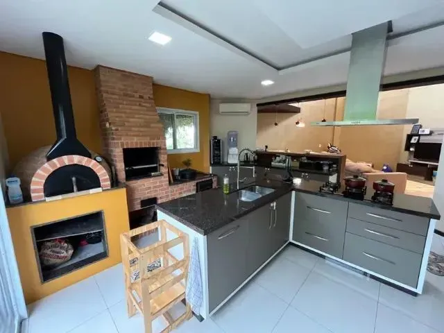 Imagem: Casa Toda em Laje 3 Dorm Suíte com Closet