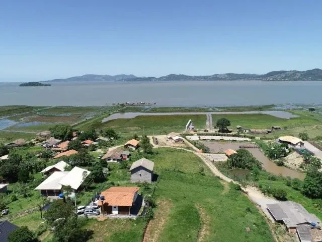 Imagem 12: Casa de Campo À Venda com 2 Quartos, com Vista para a Lagoa de Imaruí - Imaruí/Sc