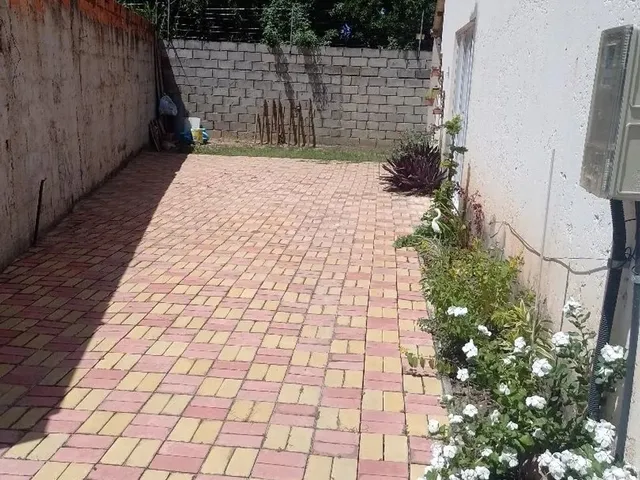 Imagem 3: Casa com 2 Quartos em Condomínio Fechado