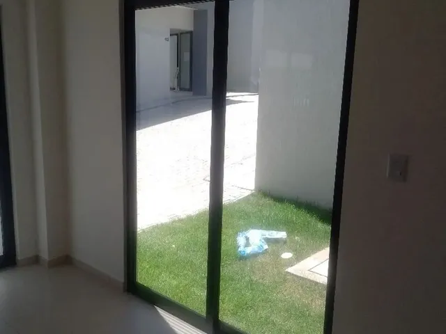 Imagem 12: Casas 4 Quartos na Estrada do Côco