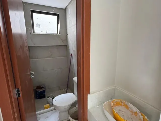 Imagem 11: Vendo Casa em Abrantes (Cond. Vila Florença) 3/4 Sendo 2 Suítes, R$ 790.000,00 Aceita