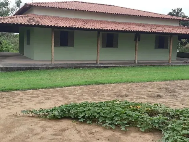 Imagem 5: Belíssima Chácara À Venda com 5.000 M², Área Verde, 3 Quartos e Conforto E