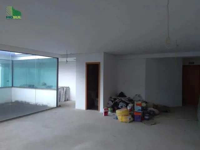 Imagem 3: Salão À Venda, 500M², com 8 Vagas Cobertas e Terraço, no Vila da Serra, Nova Lima/Mg