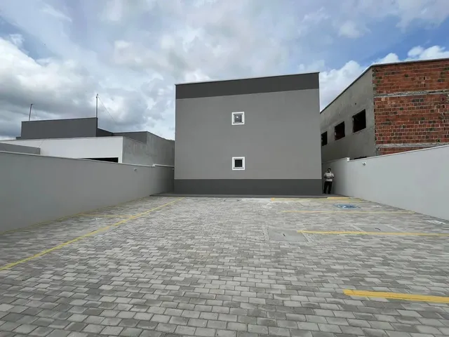 Imagem: O apartamento possui 2 Dormitórios, 1 Banheiro, 1 Vaga na