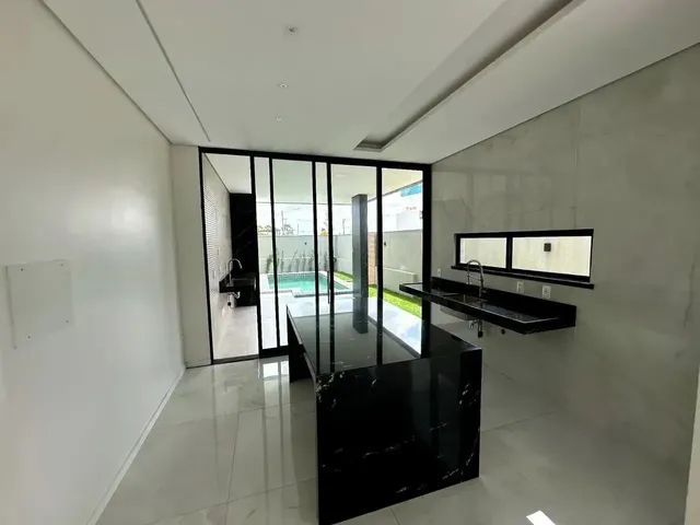 Imagem 12: Casa Plana no Terras 1, 175M² 03 Suítes, Piscina com Cascata e Prainha! Cód. 8U4N3E