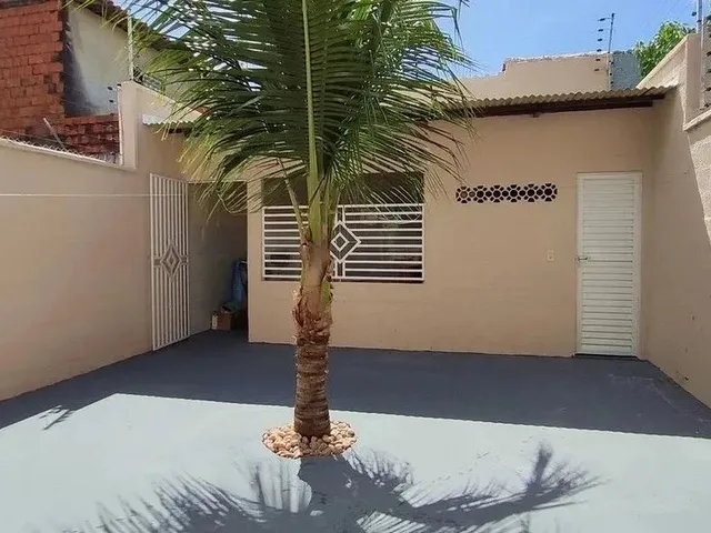 Imagem 11: Casa Duplex Solta com Amplo Terreno, Frente para Praça na Região Central do Eusébio