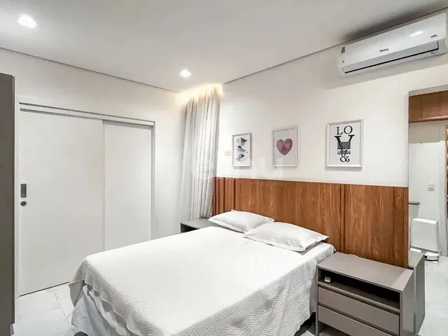 Imagem 4: Casa 356M² À Venda - Frente Praça no Alphaville Ceará 2