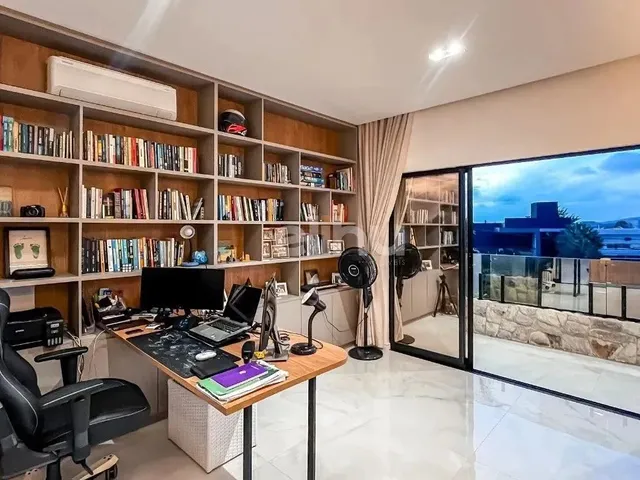 Imagem 12: Casa 356M² À Venda - Frente Praça no Alphaville Ceará 2