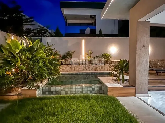 Imagem 2: Casa 356M² À Venda - Frente Praça no Alphaville Ceará 2