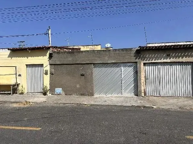Imagem: A casa possui 2 Dormitórios, 1 Banheiro, 141m² de Área,
