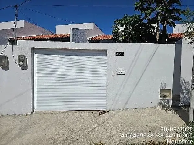 Imagem: A casa possui 2 Dormitórios, 1 Banheiro, 1 Vaga na