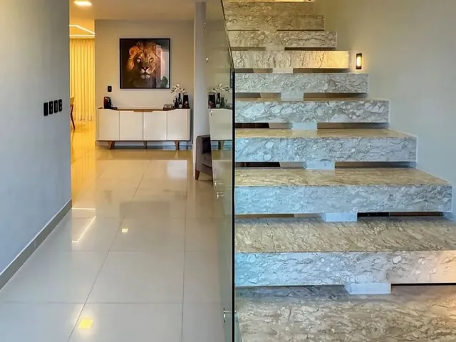 Imagem 2: Casa Duplex no Jardins do Lago, na Cidade de Eusébio, Centro! Oportunidade de Verdade