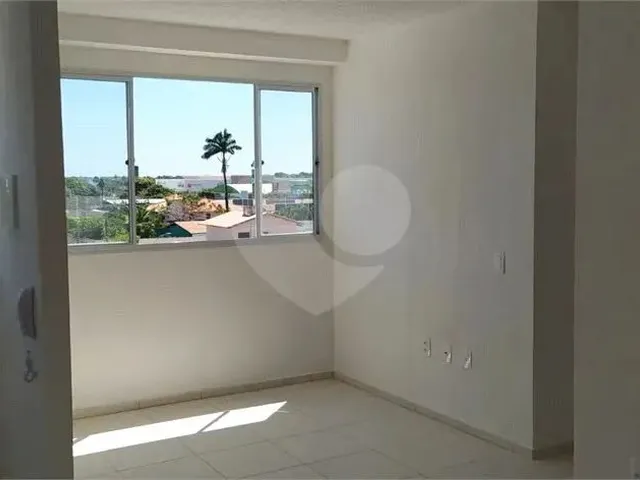 Imagem 4: Apartamento com 2 Quartos À Venda em Tamatanduba - Ce