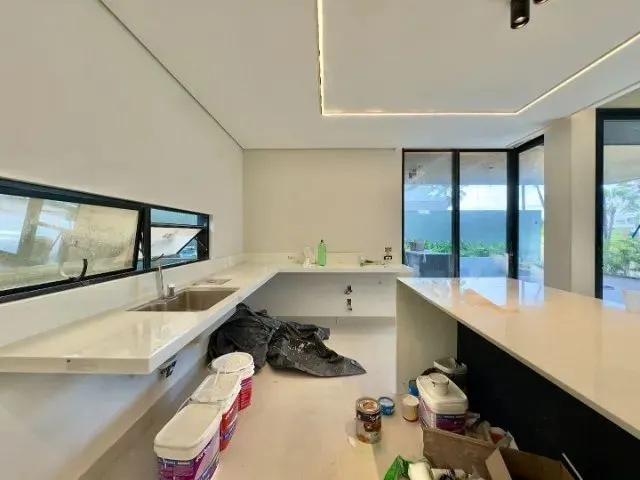 Imagem 14: Casa de Esquina na Cidade Alpha, 4 Suítes, Eusébio