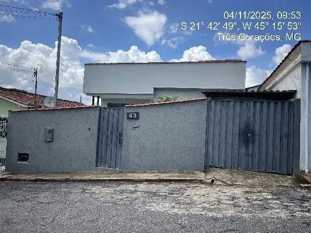 Imagem: Casa de Leilão em Santo Afonso / Tres Coracoes