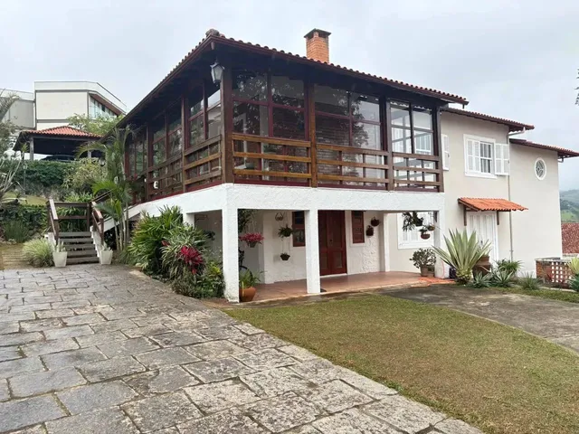 Imagem: Casa de Alto Padrão para Venda em Itanhandu