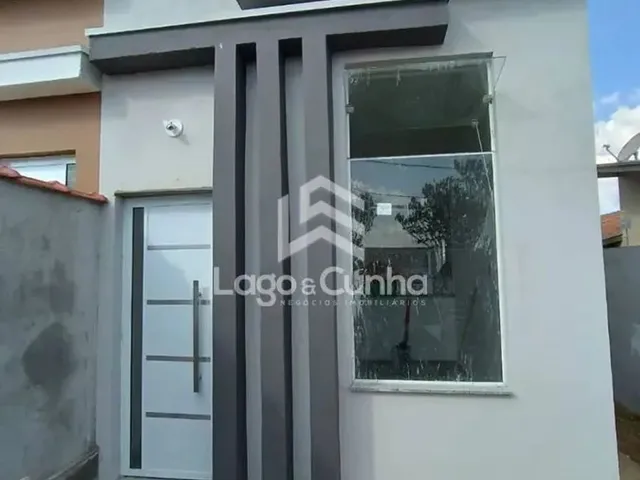 Imagem: Casa À Venda 2 Quartos por R$ 380.000,00