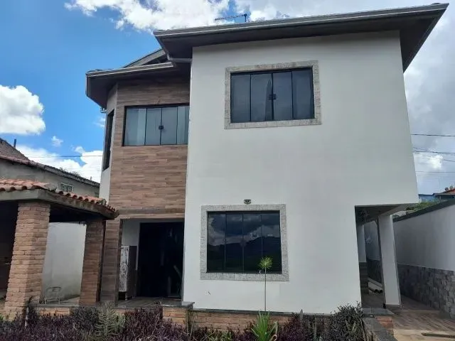 Imagem: Casa À Venda em Paraisópolis - Mg