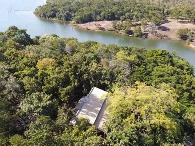 Imagem: Alugo Chácara Beira do Lago