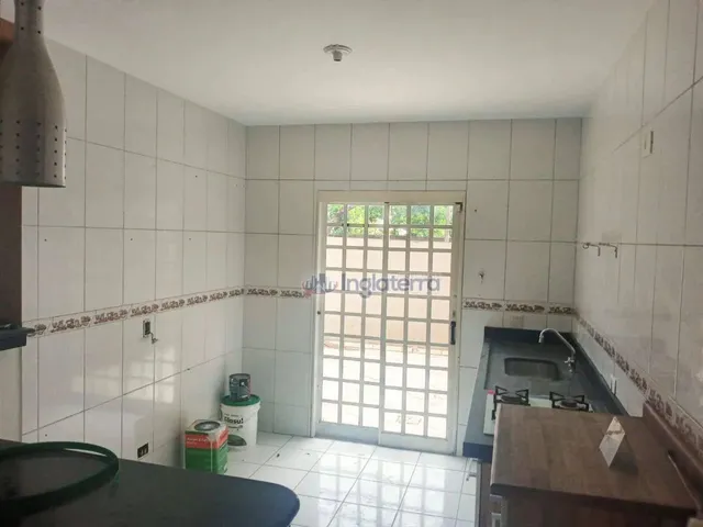 Imagem 11: Casa com 2 Quartos para Alugar, 90 M² por R$ 1.400/Mês - Santos Dumont - Londrina/Pr
