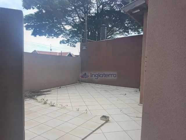 Imagem 3: Casa com 2 Quartos para Alugar, 90 M² por R$ 1.400/Mês - Santos Dumont - Londrina/Pr