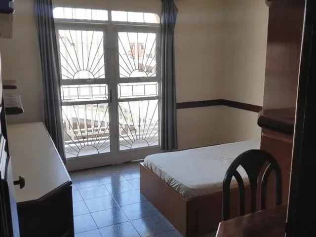 Imagem 7: Alugo Quarto/Suíte Mobiliados. Ambiente Predominantemente Masculino