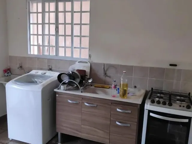 Imagem 15: Alugo Quarto/Suíte Mobiliados. Ambiente Predominantemente Masculino