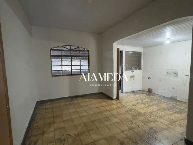 Imagem 15: Casa com 3 Quartos para Alugar, 80 M² por R$ 1.250/Mês - Leonor - Londrina/Pr