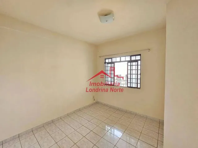 Imagem 2: Casa com 2 Dormitórios para Alugar, 50 M² por R$ 900,00/Mês - Estados - Londrina/Pr