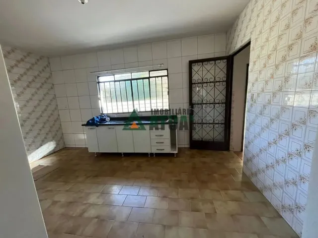 Imagem 7: Casa com 03 Quartos Sendo 01 Suíte na Região Central de Londrina