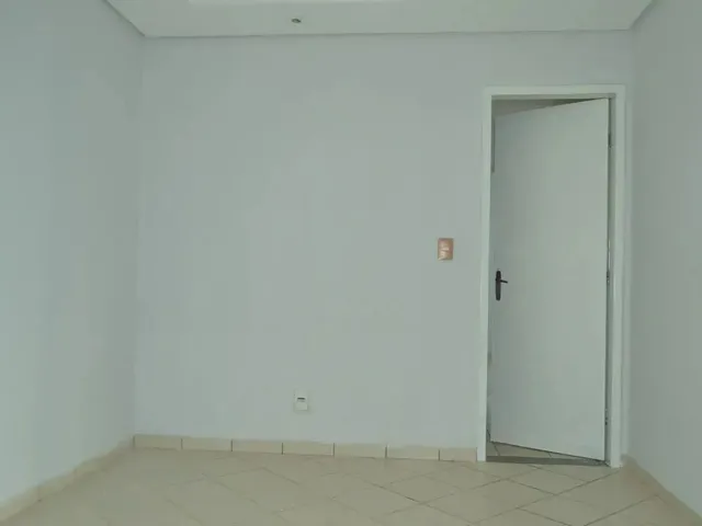 Imagem 8: Imóvel para Aluguel Possui 72 Metros Quadrados com 3 Quartos em Setor Bueno - Goiânia