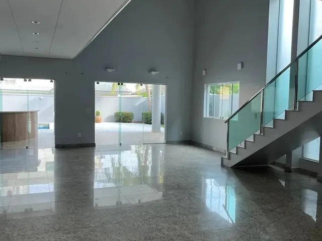 Imagem: Sobrado para Aluguel com 330 M2, com 4 Suites