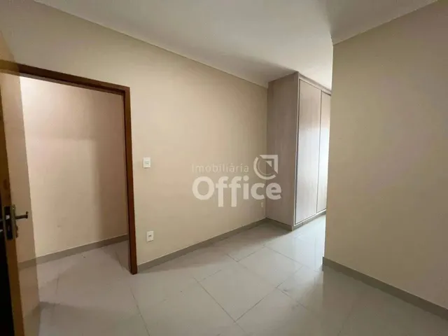 Imagem 4: Casa com 3 Dormitórios para Alugar, 220 M² por R$ 4.000/Mês - Alvorada - Anápolis/Go