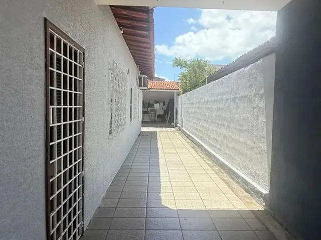 Imagem 5: Imóvel para Aluguel com 360 Metros Quadrados com 4 Quartos em Renascença - São Luís