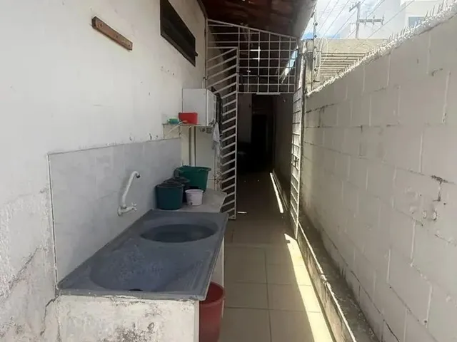 Imagem 15: Imóvel para Aluguel com 360 Metros Quadrados com 4 Quartos em Renascença - São Luís