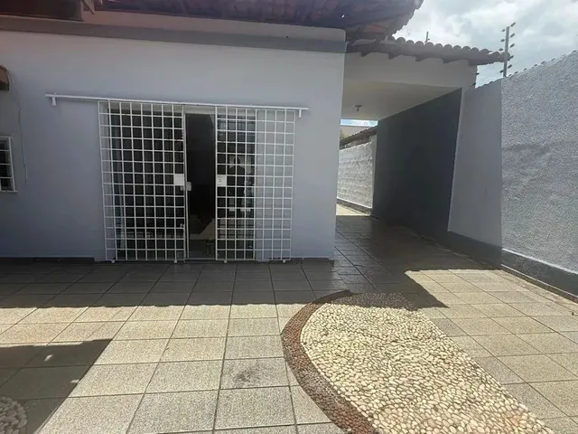 Imagem 9: Imóvel para Aluguel com 360 Metros Quadrados com 4 Quartos em Renascença - São Luís
