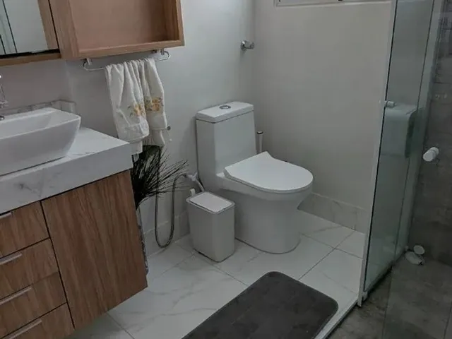 Imagem 7: Apartamento Mobiliario com 2 Quartos + 2 Banheiros em Petrópolis: Ed. Kennedy