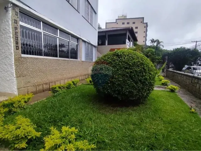Imagem 4: Apartamento de 3 Quartos no Coração da Cidade para Locação