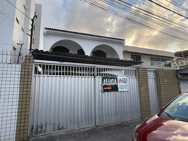 Imagem 11: Casa com 4 Quartos e Piscina