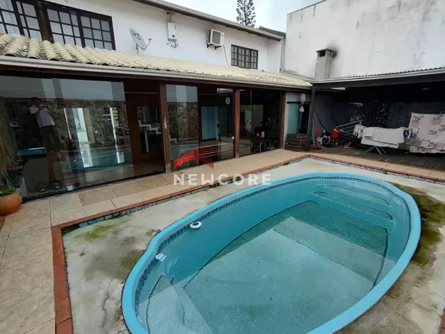 Imagem: Casa em Avenida Mário Uriarte - Cordeiros