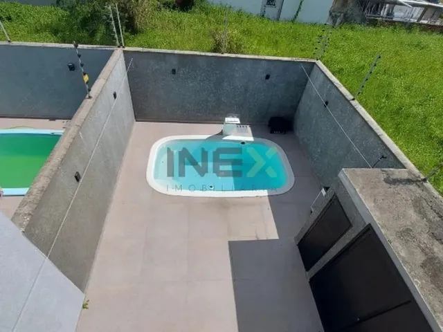 Imagem: Sobrado Alto Padrão com 3 Suítes e Piscina